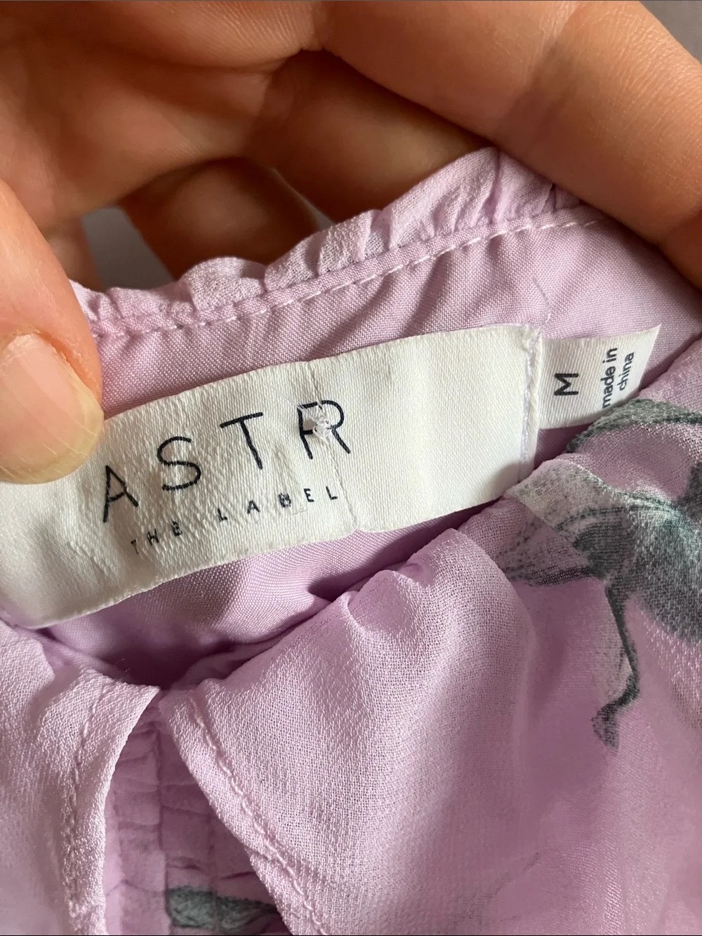 ASTR The Label Devereaux Dress in Pink multi floral size Medium - Picture 5 of 9
